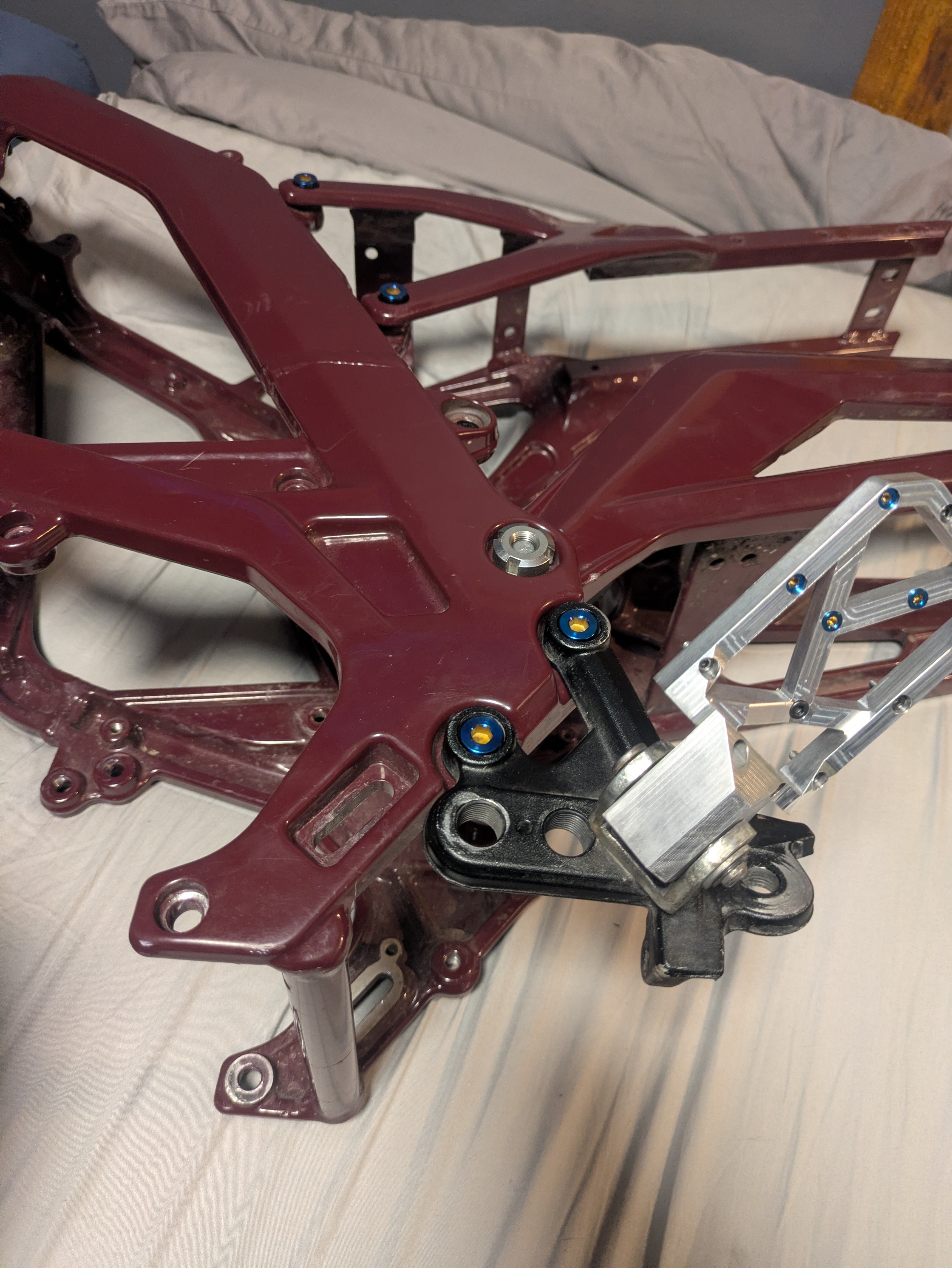 All emoto peg mount titanium 4x bolts